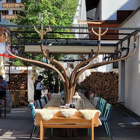 Hotel Sandhof 4*