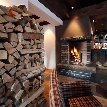 Sandhof Szálloda Lech am Arlberg