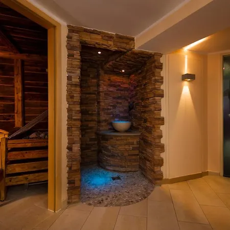 Sandhof Szálloda Lech am Arlberg