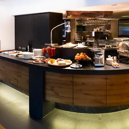 Sandhof Szálloda Lech am Arlberg