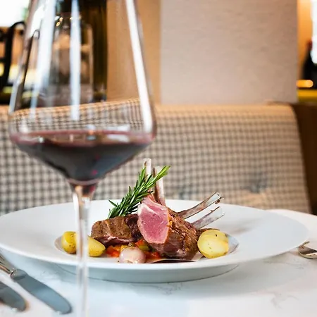 Sandhof Hotel Lech