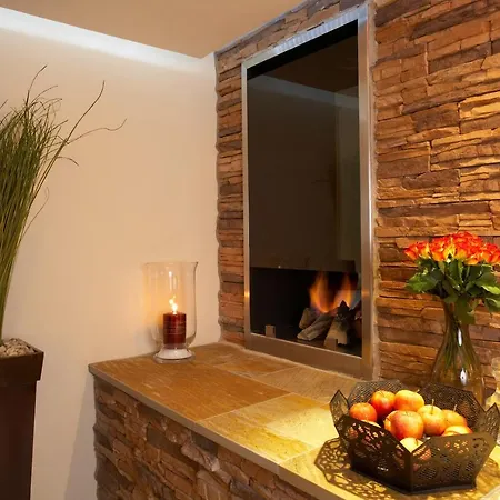 Sandhof Hotel 4*