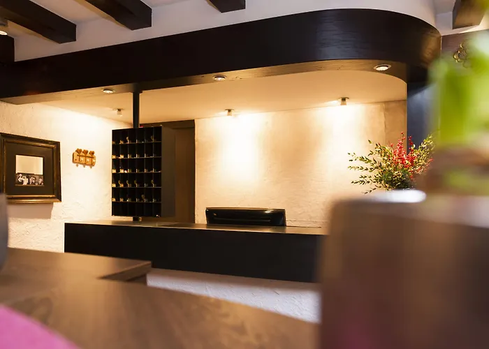 Sandhof מלון לך אם ארלברג