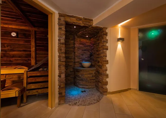 Sandhof מלון לך אם ארלברג